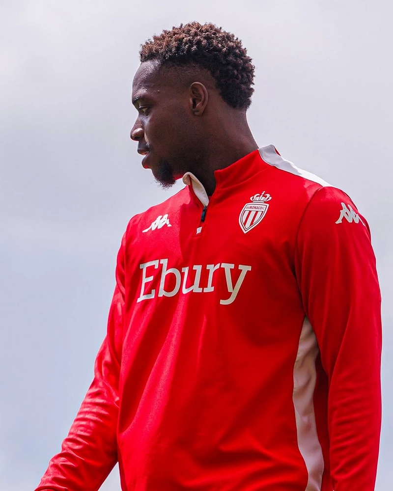 Hình ảnh cầu thủ George Ilenikhena 2