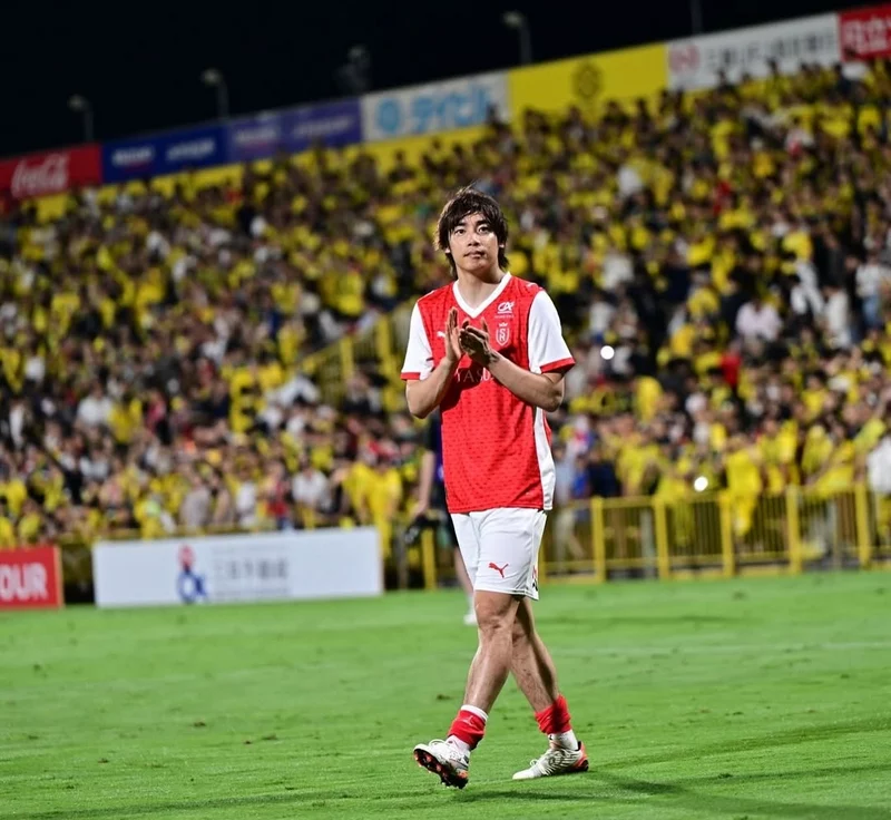 Hình ảnh cầu thủ Junya Ito 2