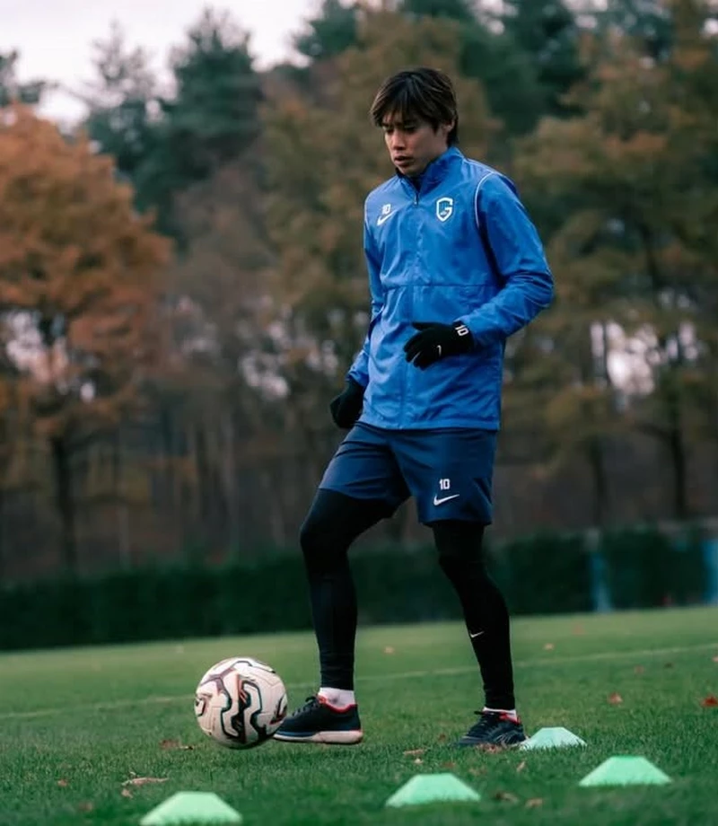 Hình ảnh cầu thủ Junya Ito 4