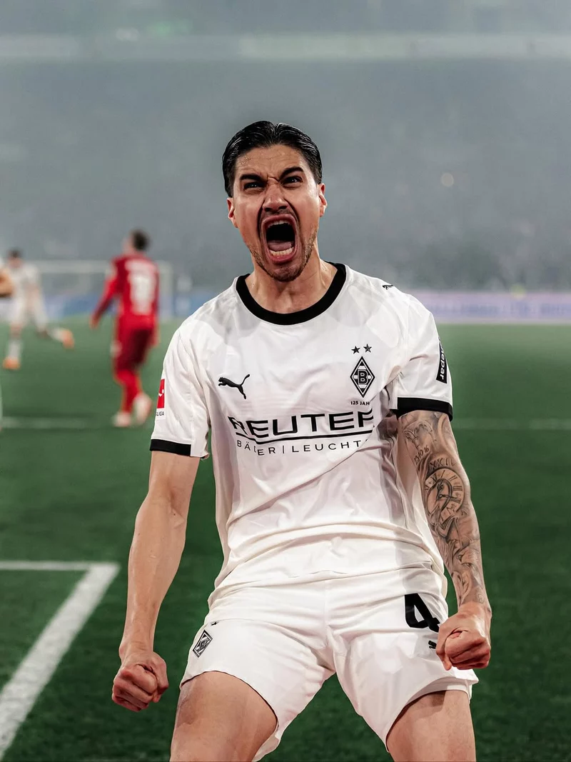 Hình ảnh cầu thủ Kevin Diks 2