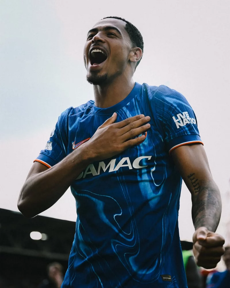 Hình ảnh cầu thủ Levi Colwill 3