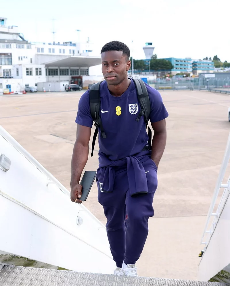 Marc Guéhi – Ngôi sao phòng ngự đáng xem nhất Premier League