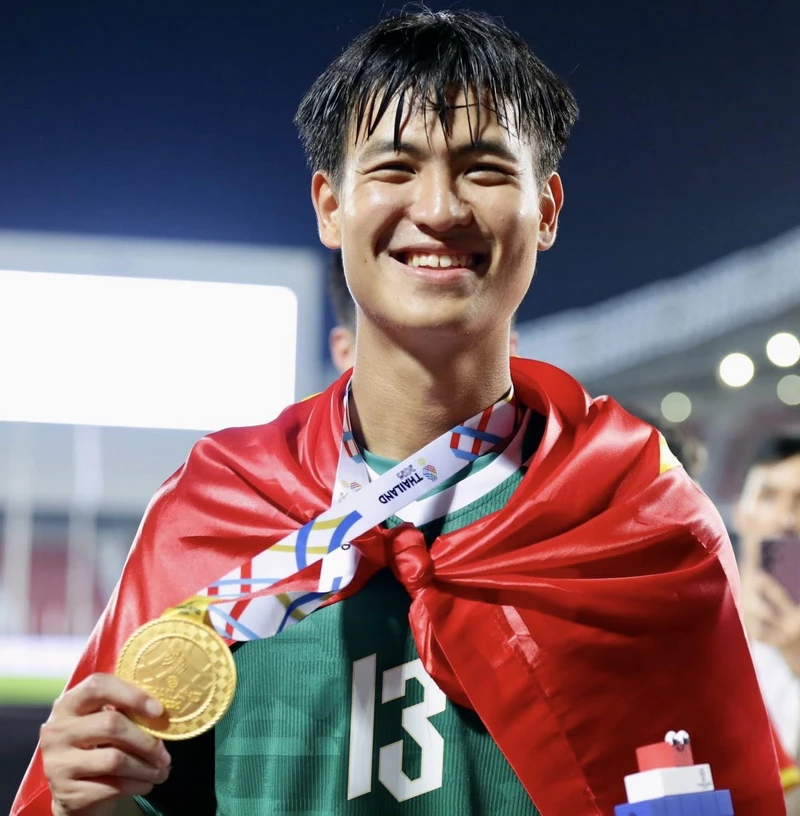 Hành trình chinh phục khung gỗ: Câu chuyện của Nguyễn Tân