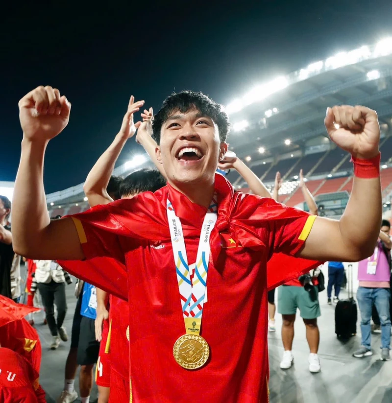 Hình ảnh cầu thủ Phạm Lý Đức 2