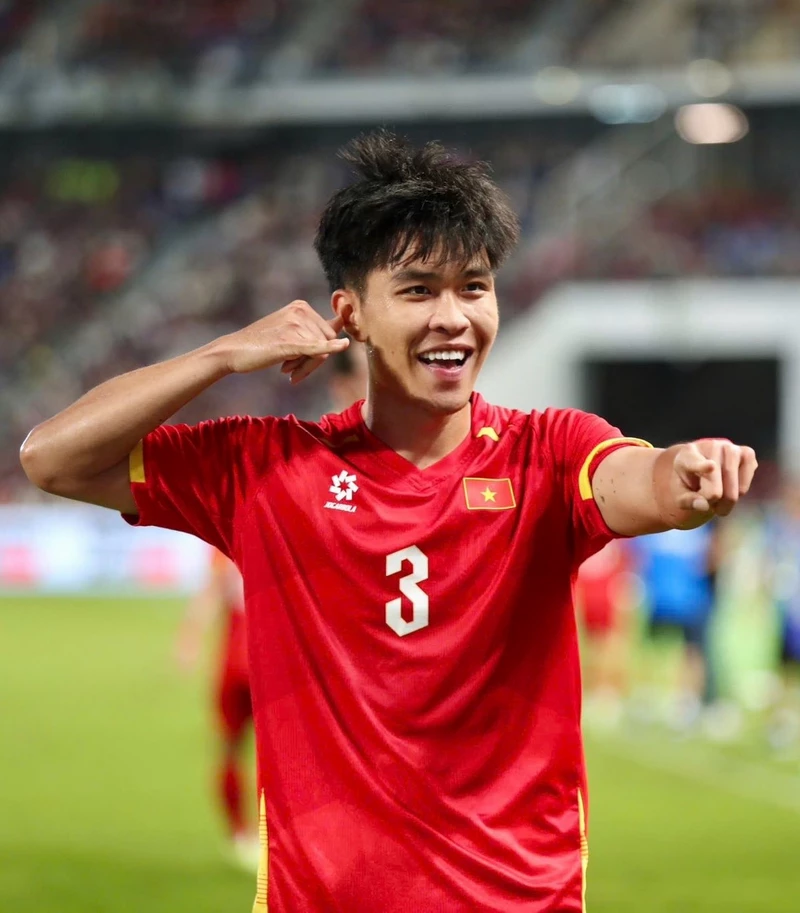 Hình ảnh cầu thủ Phạm Lý Đức 3