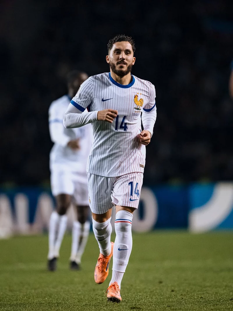 Hình ảnh cầu thủ Rayan Cherki 1