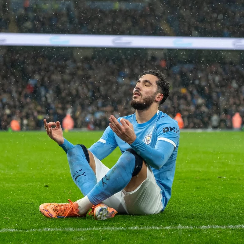 Hình ảnh cầu thủ Rayan Cherki 4