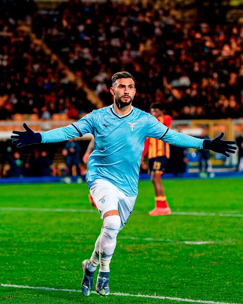 Hình ảnh cầu thủ Taty Castellanos 2