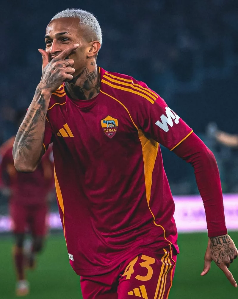 Hình ảnh cầu thủ Wesley 1