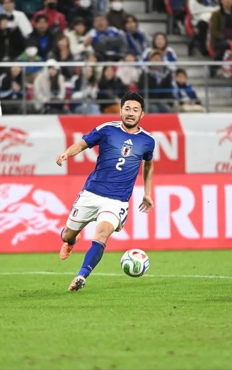 Hình ảnh cầu thủ Yukinari Sugawara 3