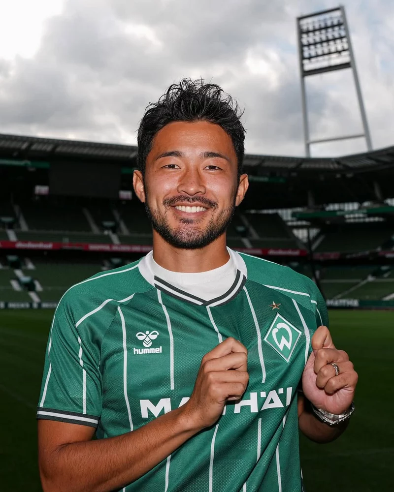 Hình ảnh cầu thủ Yukinari Sugawara 4