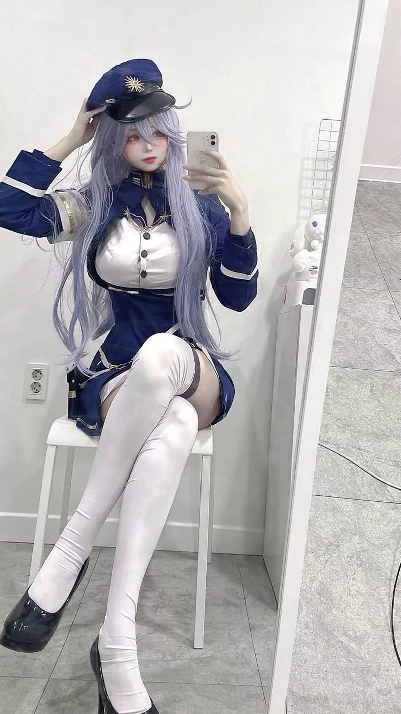Cosplay anime nữ xinh đẹp với tạo hình cuốn hút