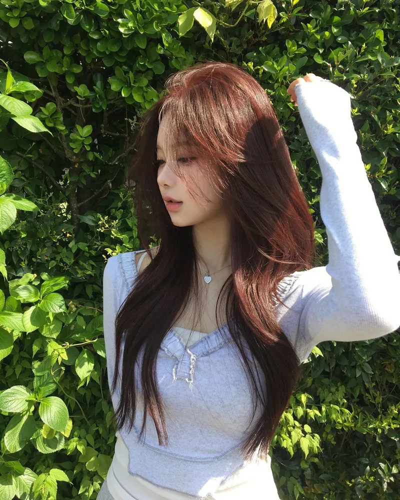 Gái xinh Hàn Quốc diện váy nhẹ nhàng nữ tính