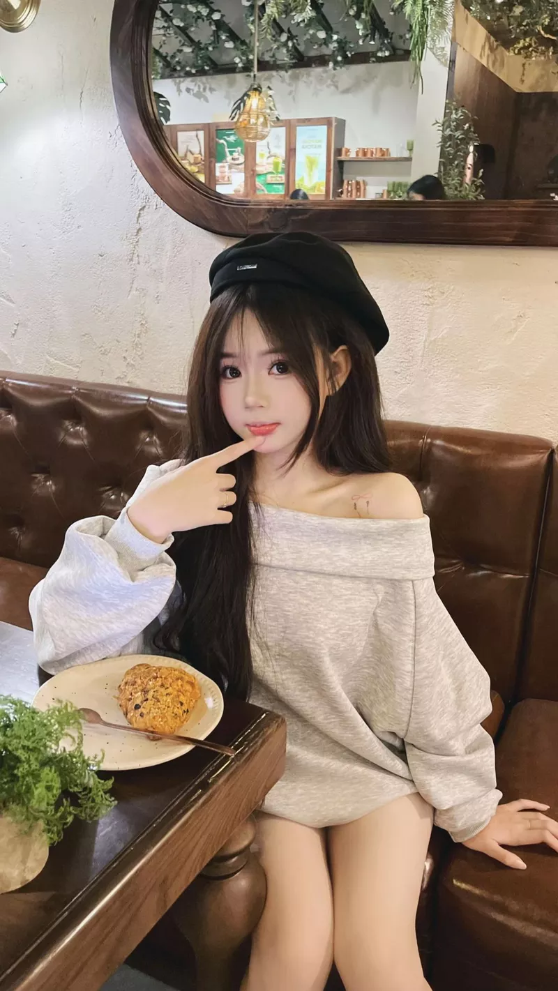 Gái xinh Việt Nam khoe nhan sắc đời thường