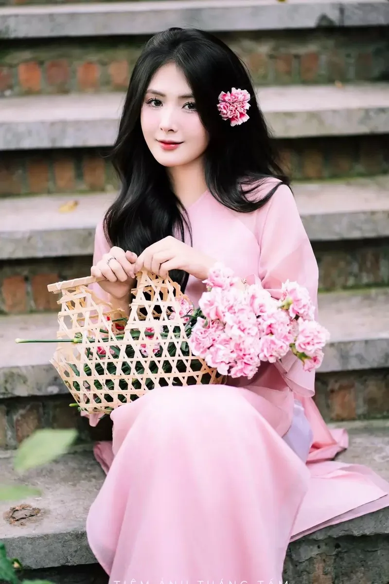 Gái xinh Việt Nam sở hữu thần thái ngọt ngào