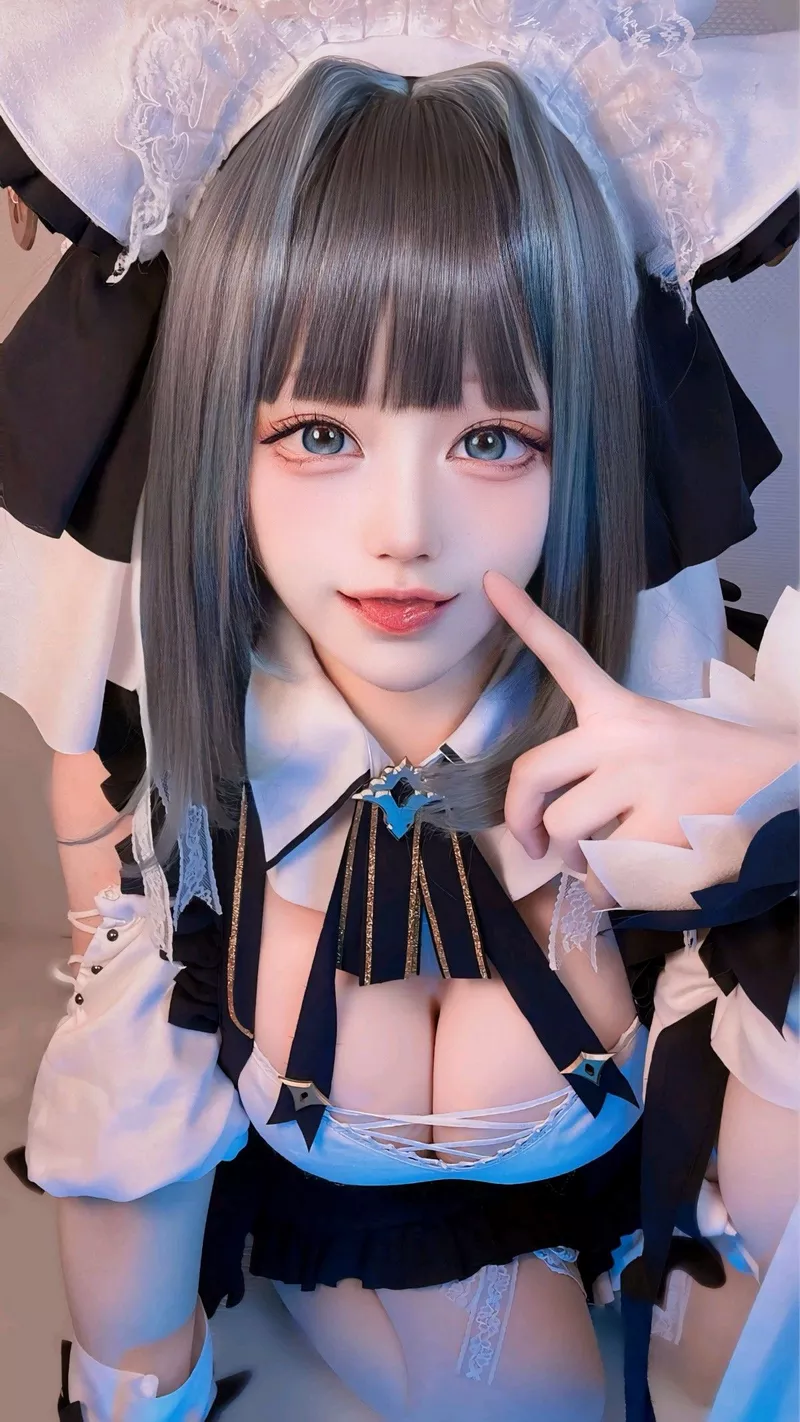 Gái xinh cosplay anime với trang phục nổi bật