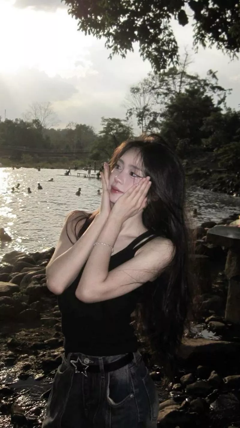 Hot girl TikTok thu hút ánh nhìn ngay từ đầu